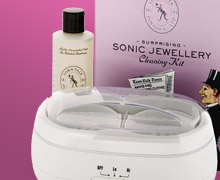 Jewellery cleaners and polishing cloths.
