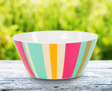 Outdoor dinnerware and cutlery.