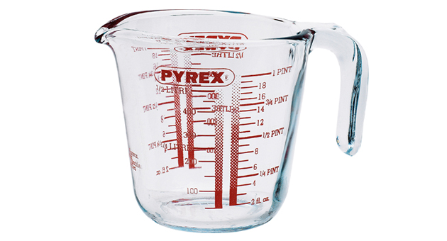 Pyrex 0.5 Litre Glass Measuring Jug.