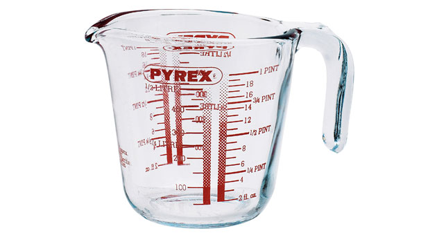 Pyrex 0.5 Litre Glass Measuring Jug.